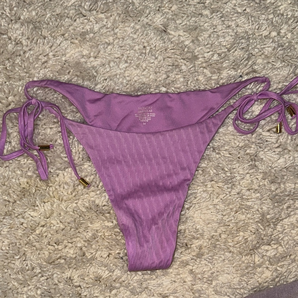 Monday swimwear - bikini set - Picture 7 of 8